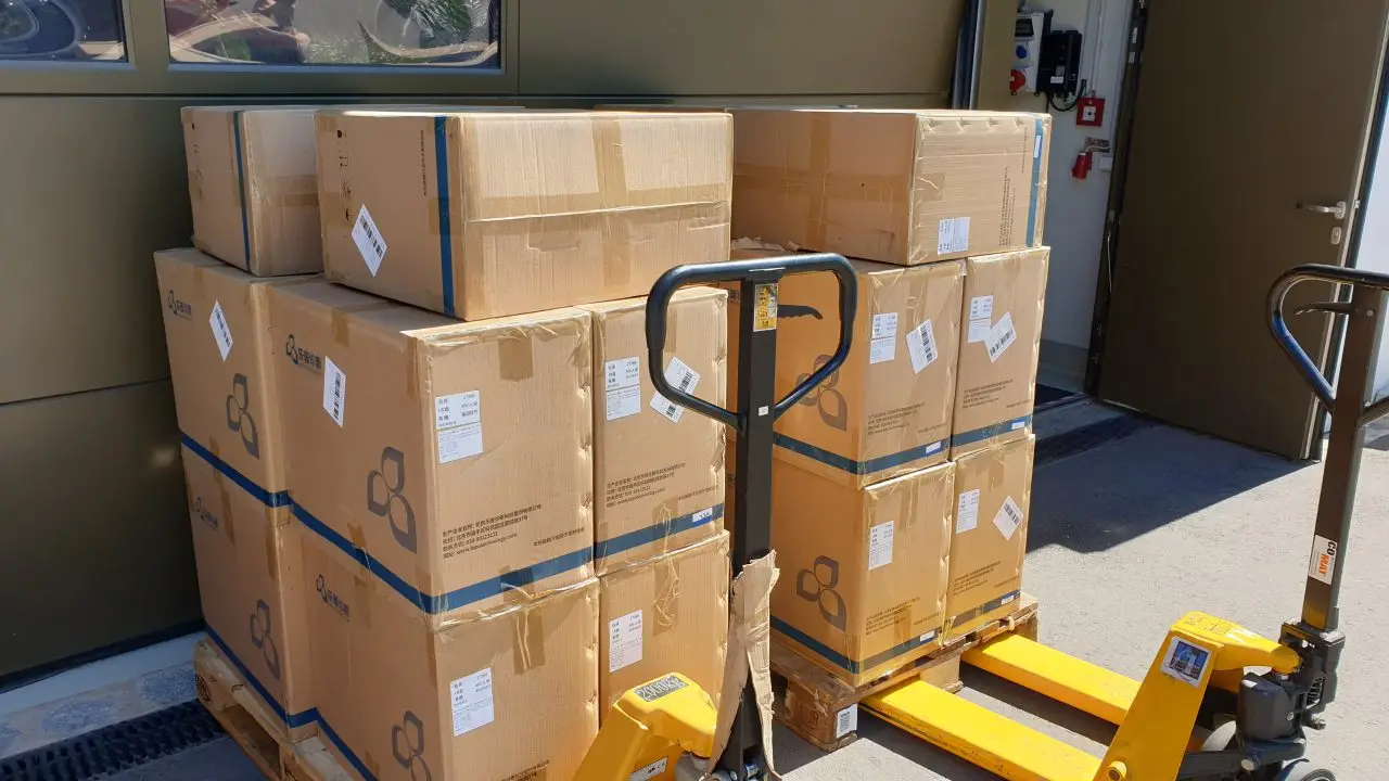 MTS-Courier Next Day Delivery service ready to load and make there way across the UK