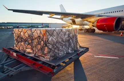 MTS-Courier, Air cargo being loaded onto a plane